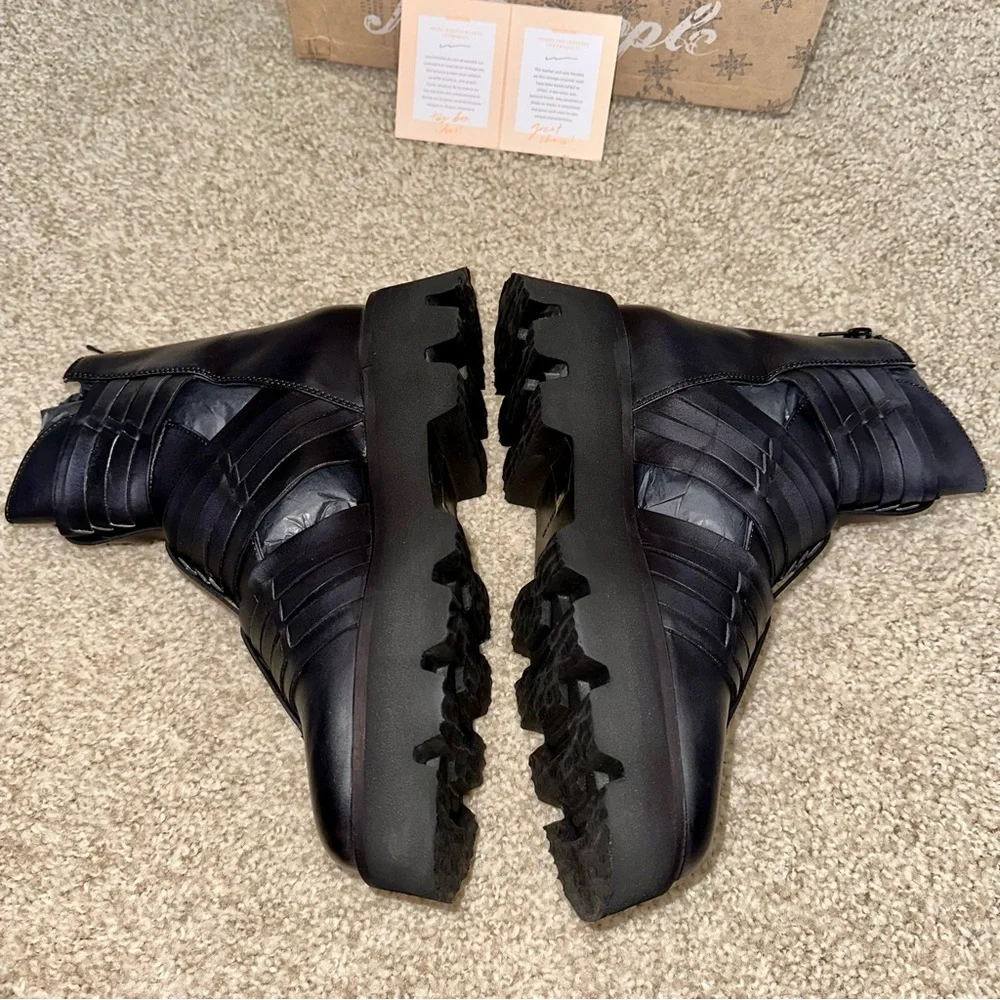 FREE PEOPLE Leather Boots